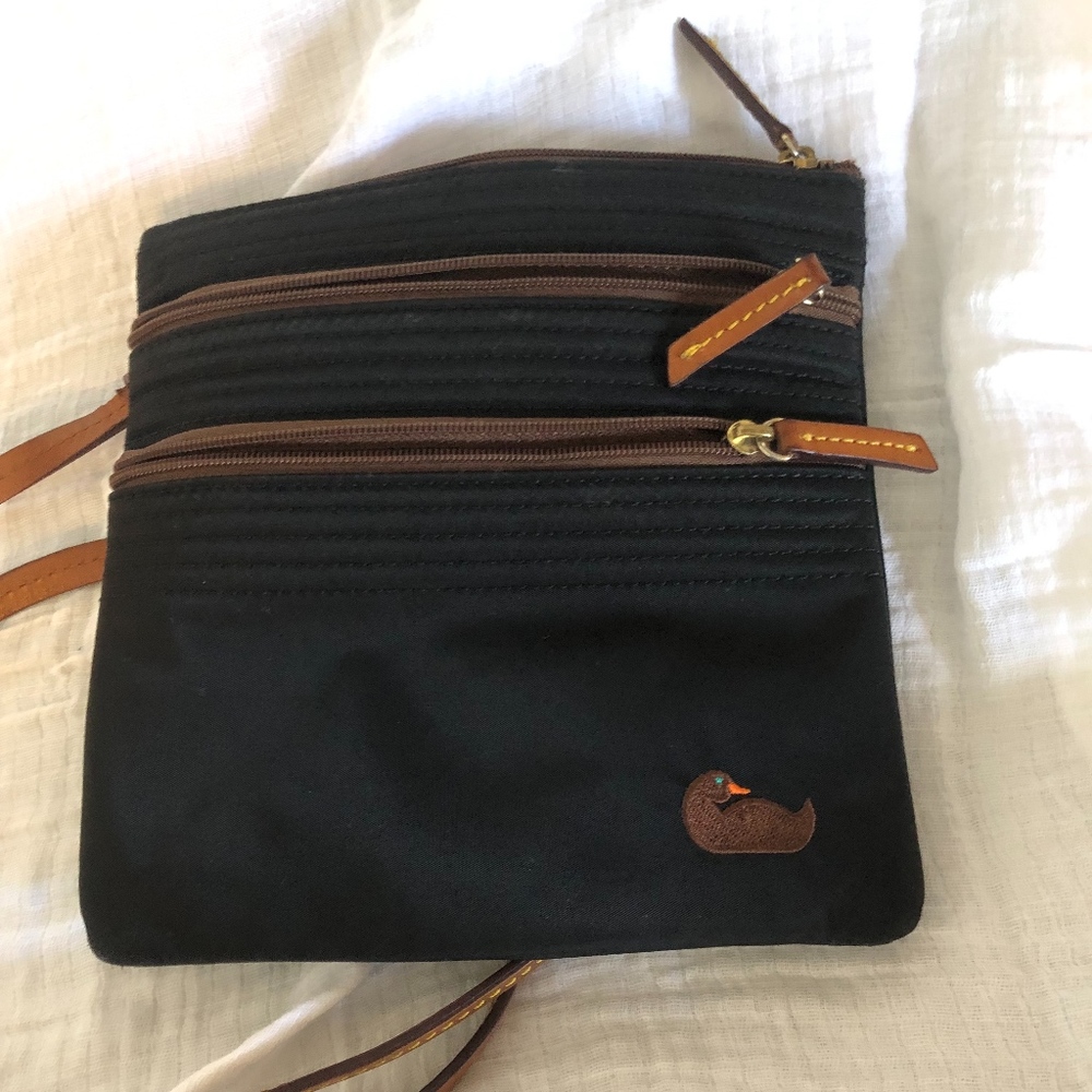 VGUC Dooney Crossbody